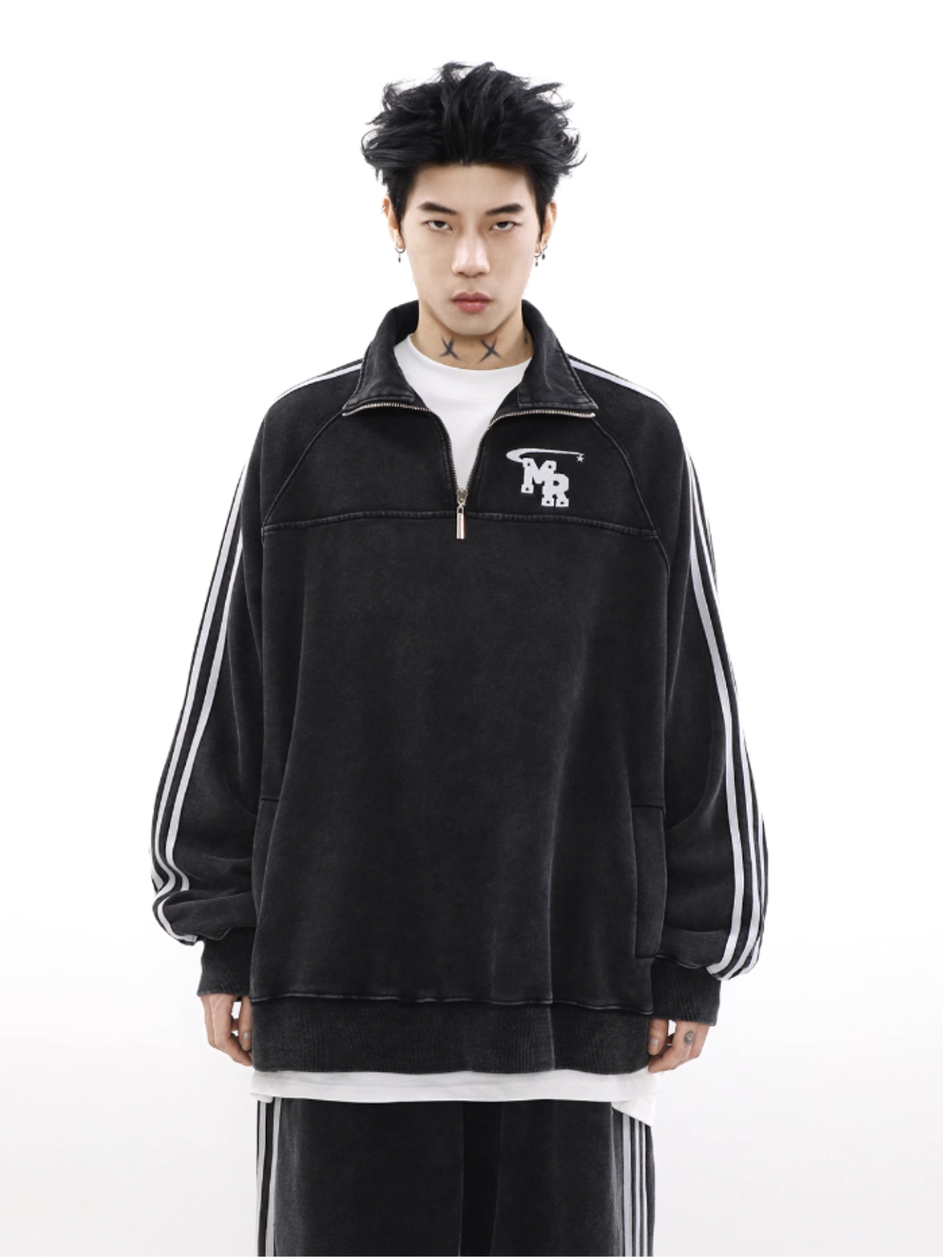 QS119A half zip sweater