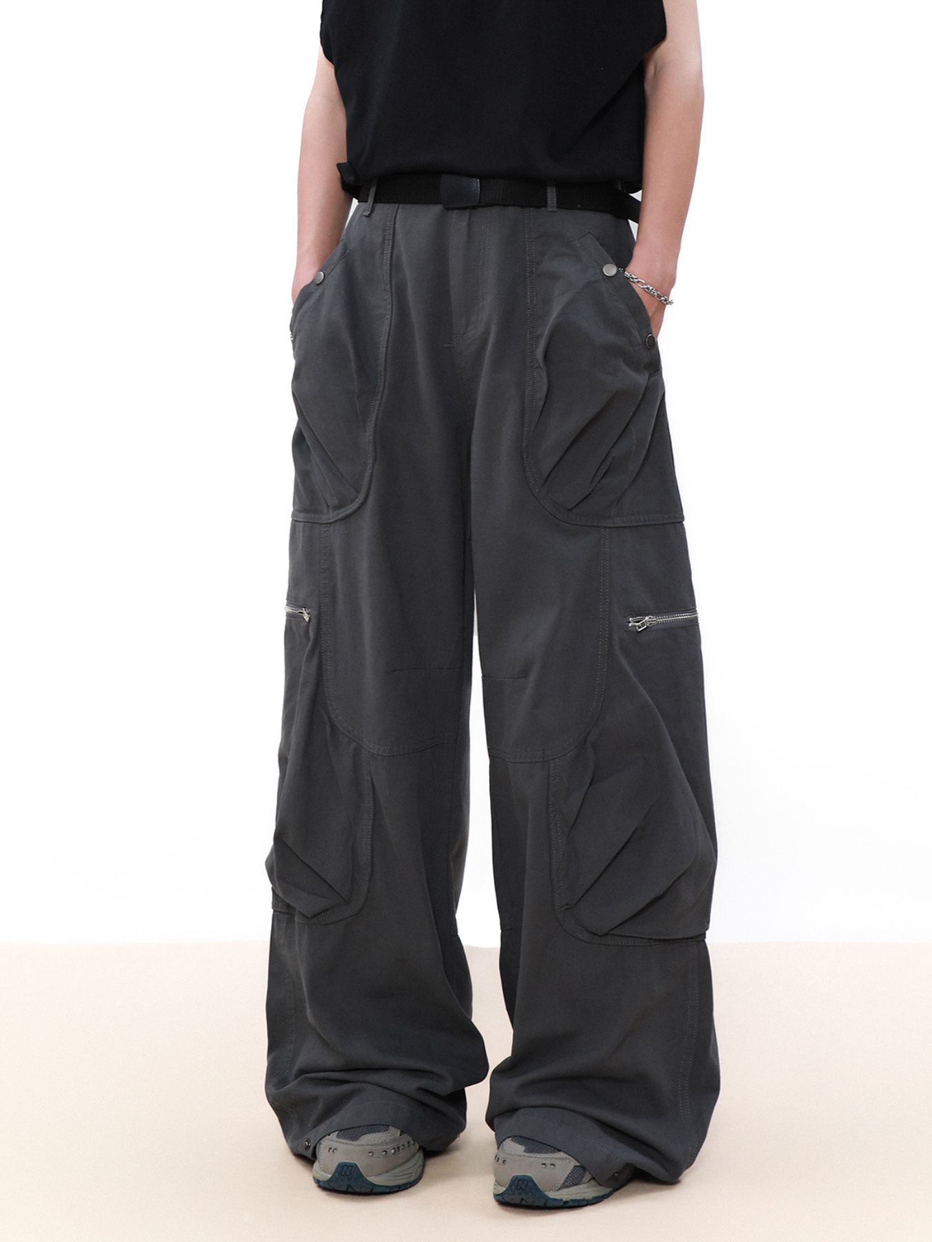 QS769A multi pocket pants