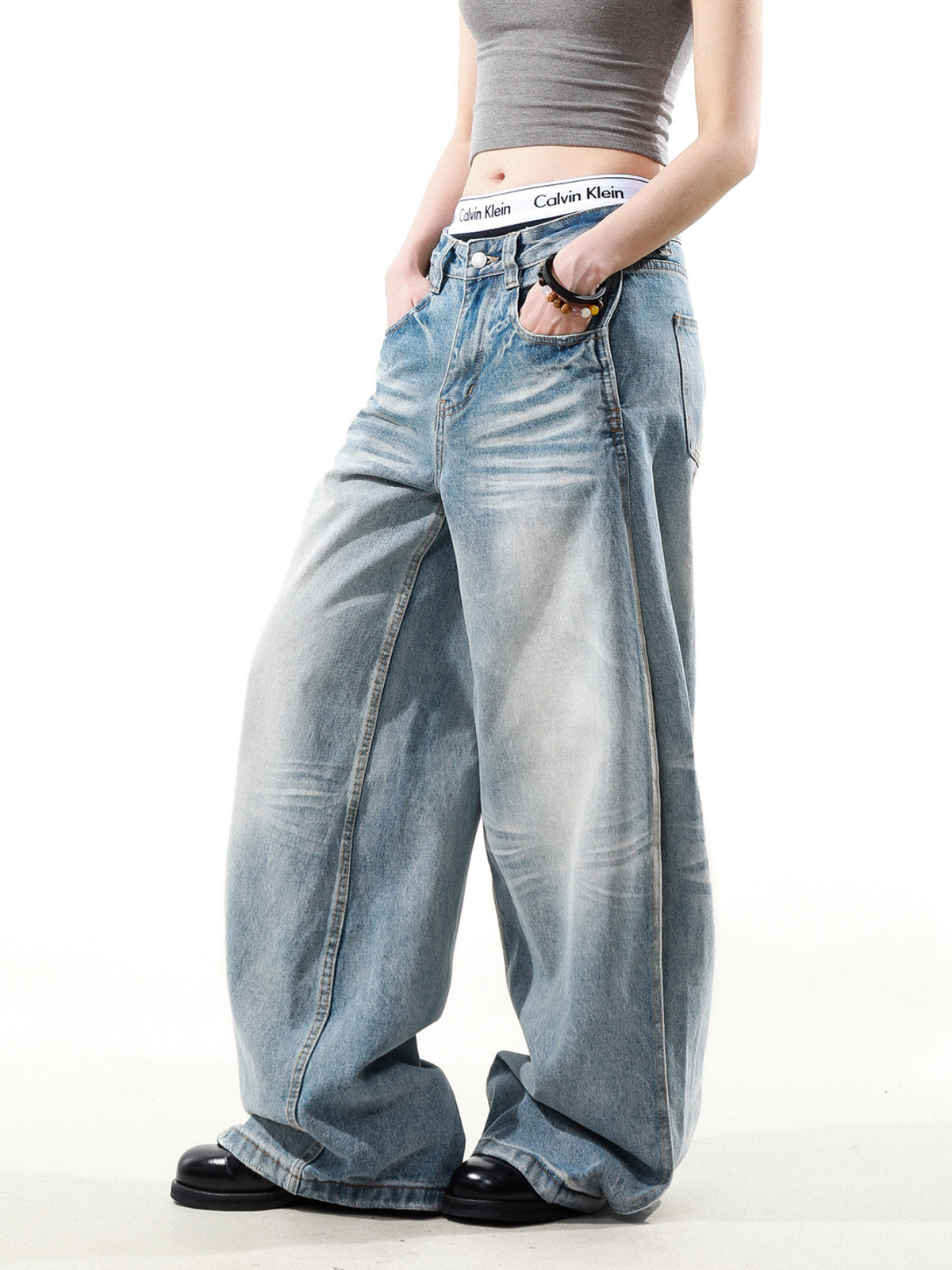 デニムを使った夏ファッションのスタイル提案 WASH DENIM ユニセックス 