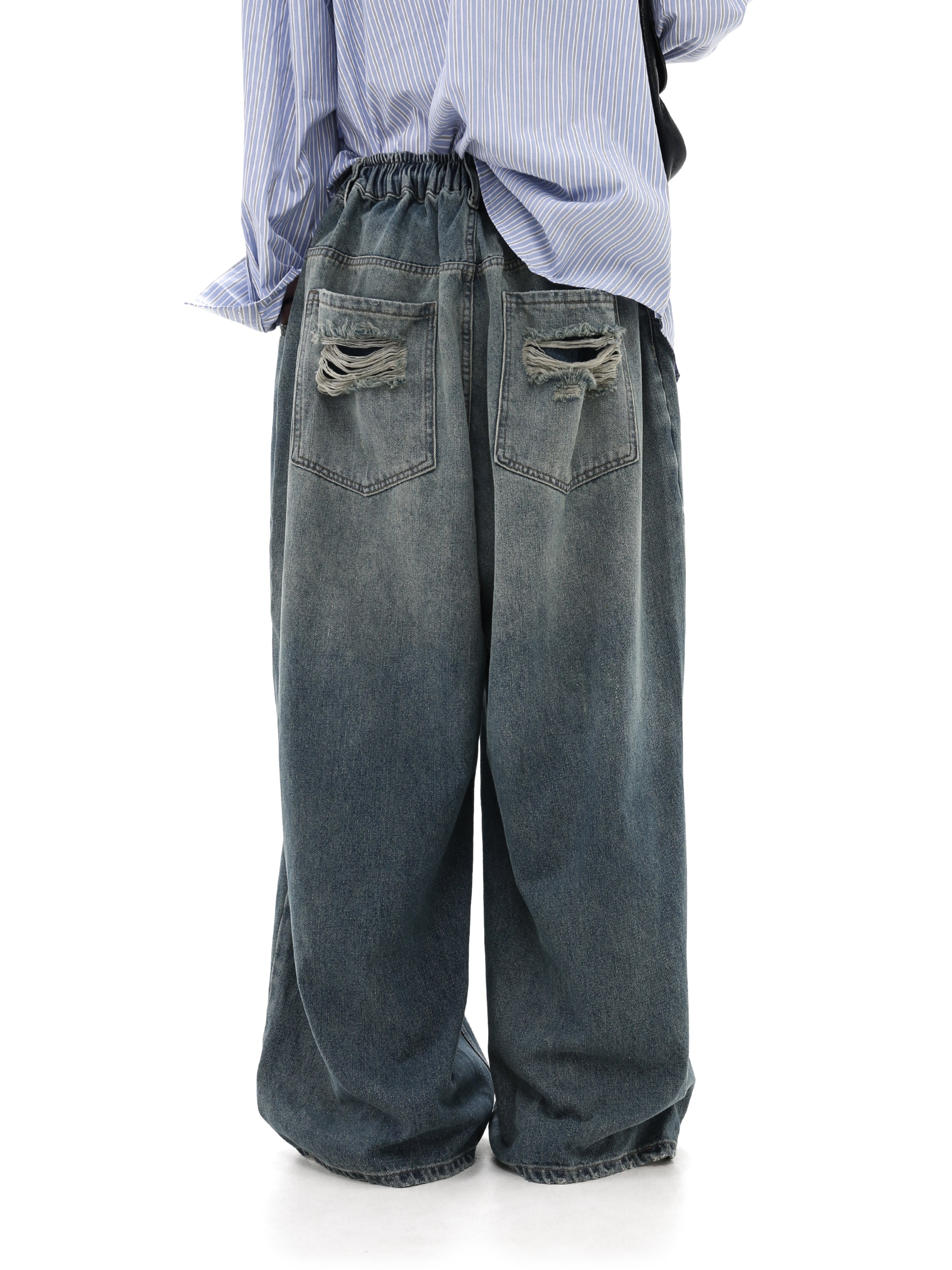 QS704A damage denim