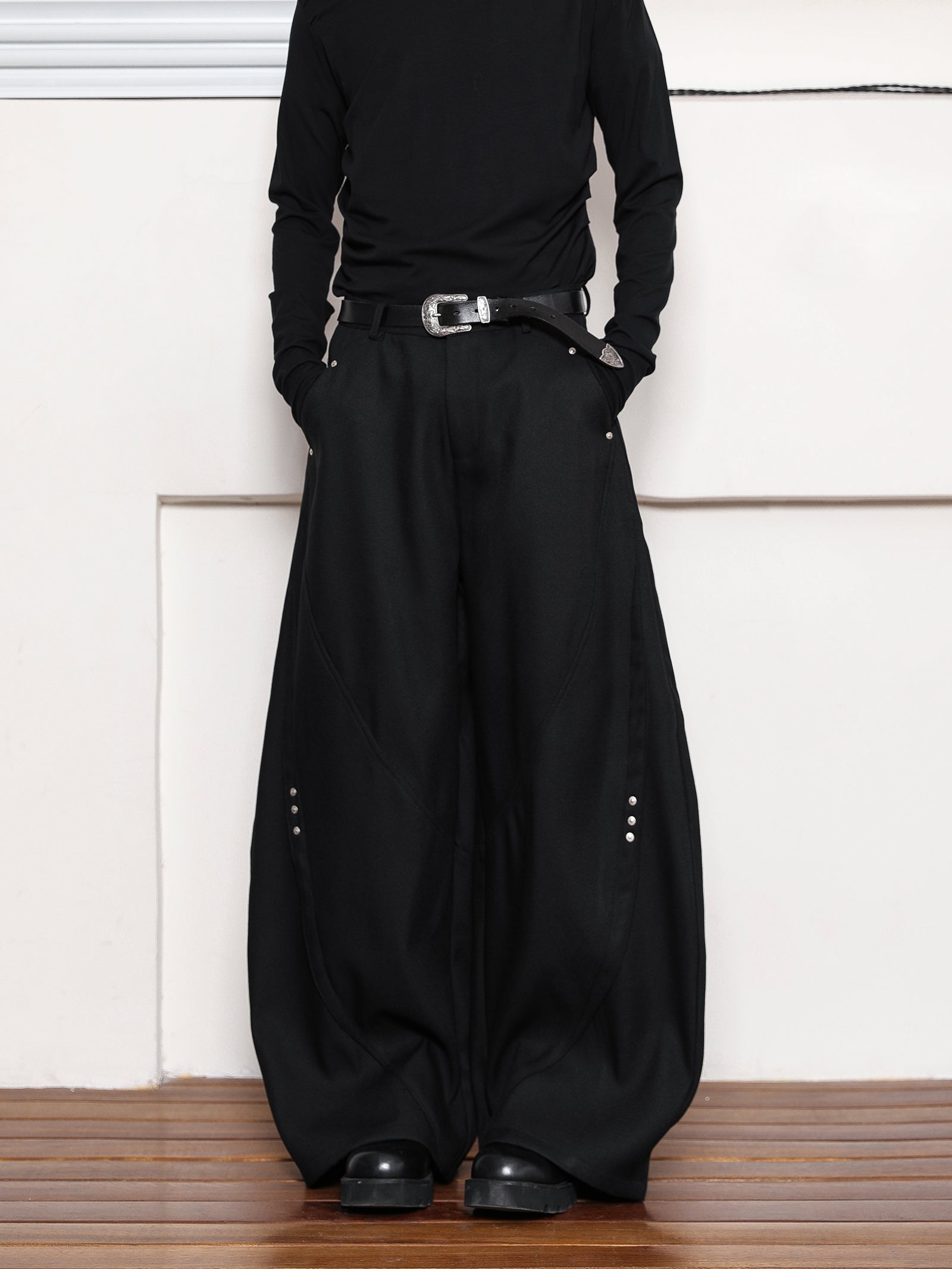 QS111B wide design pants