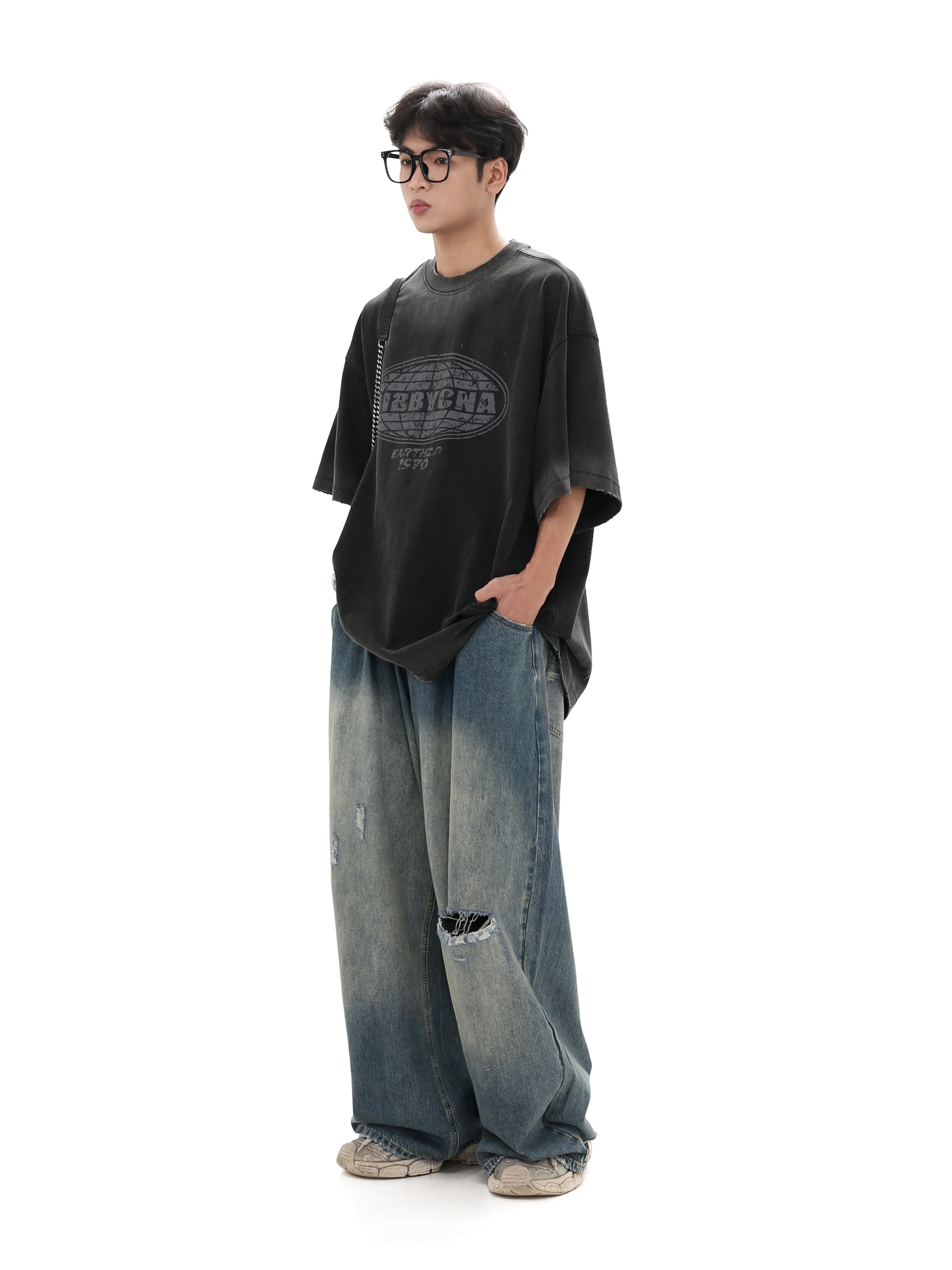 QS704A damage denim
