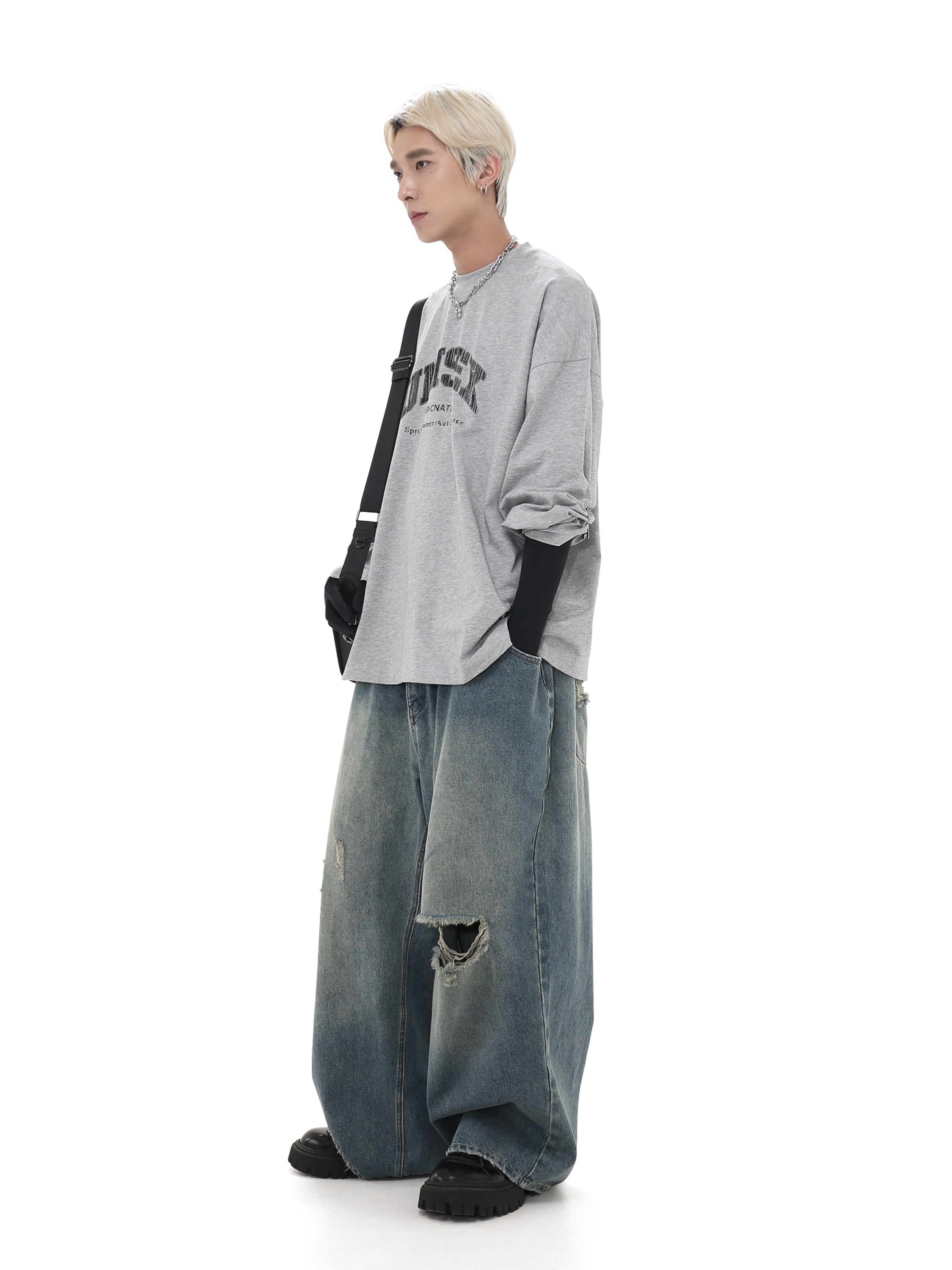 QS704A damage denim