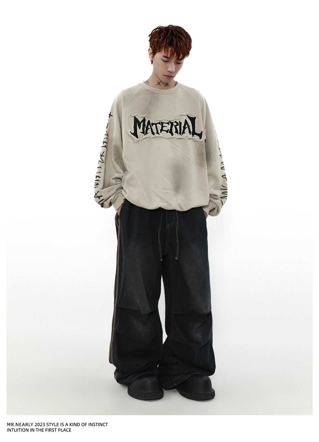 QS372A dirty sweater