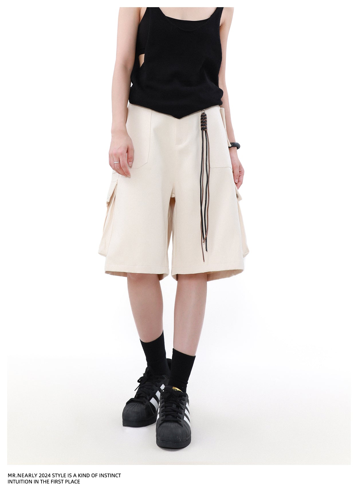 QS685A multi pocket short pants
