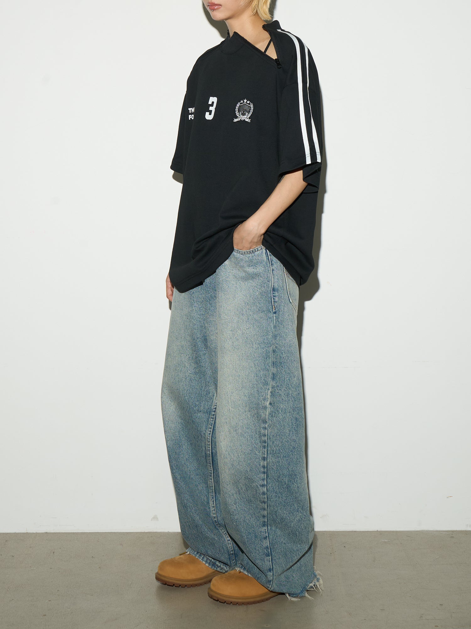 QS449B uniform tee