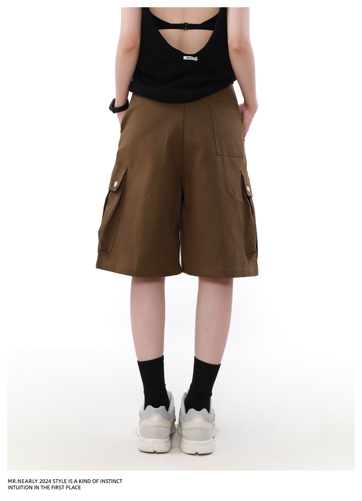 QS685A multi pocket short pants