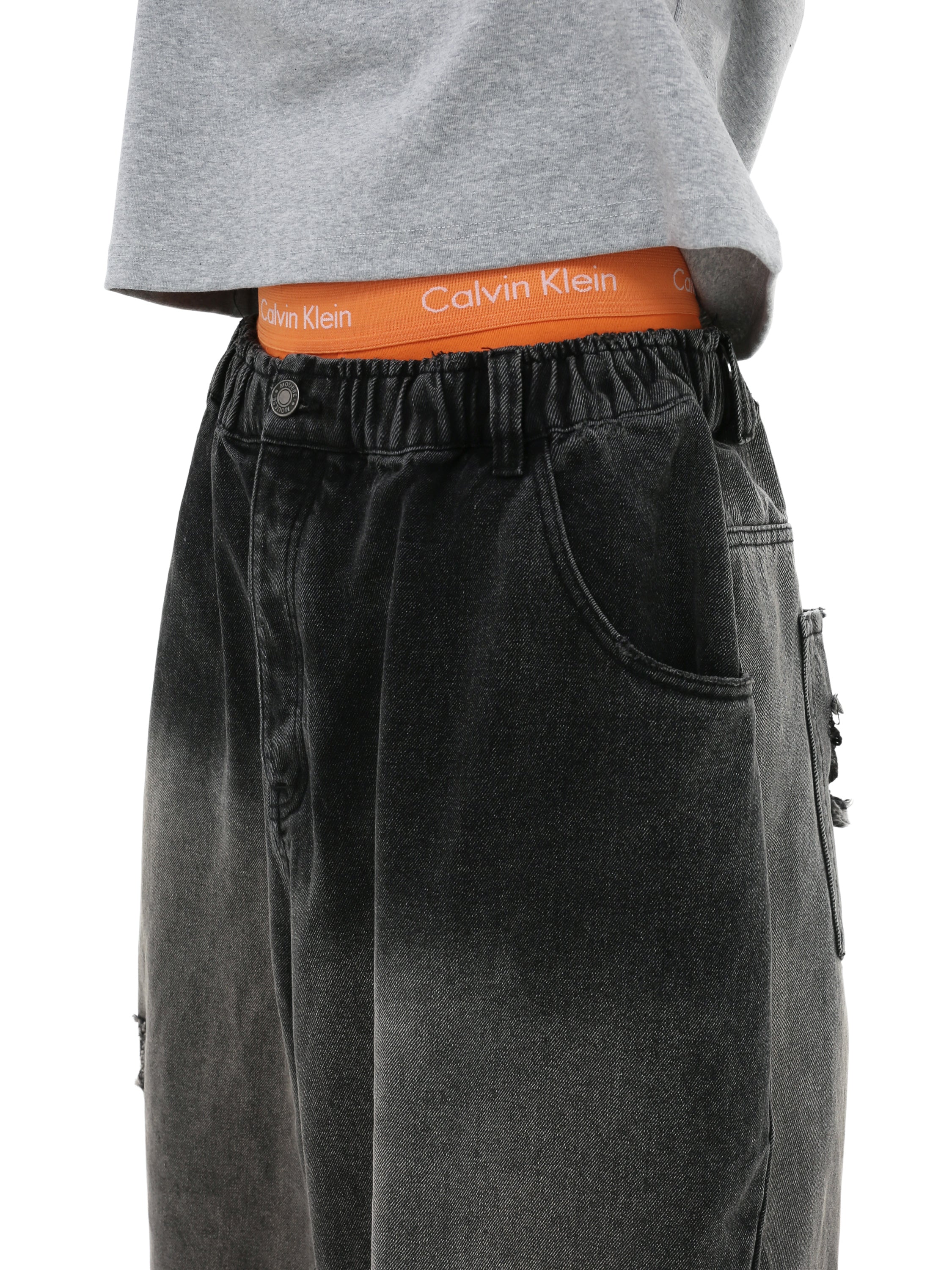 QS704A damage denim