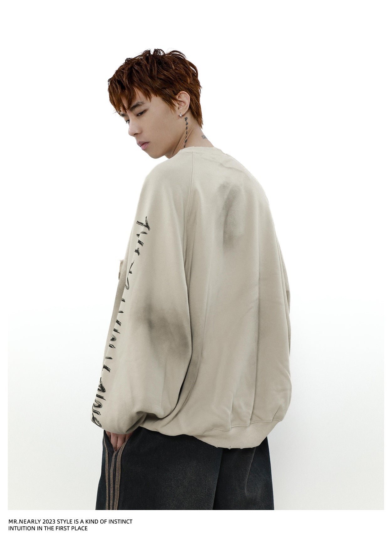 QS372A dirty sweater