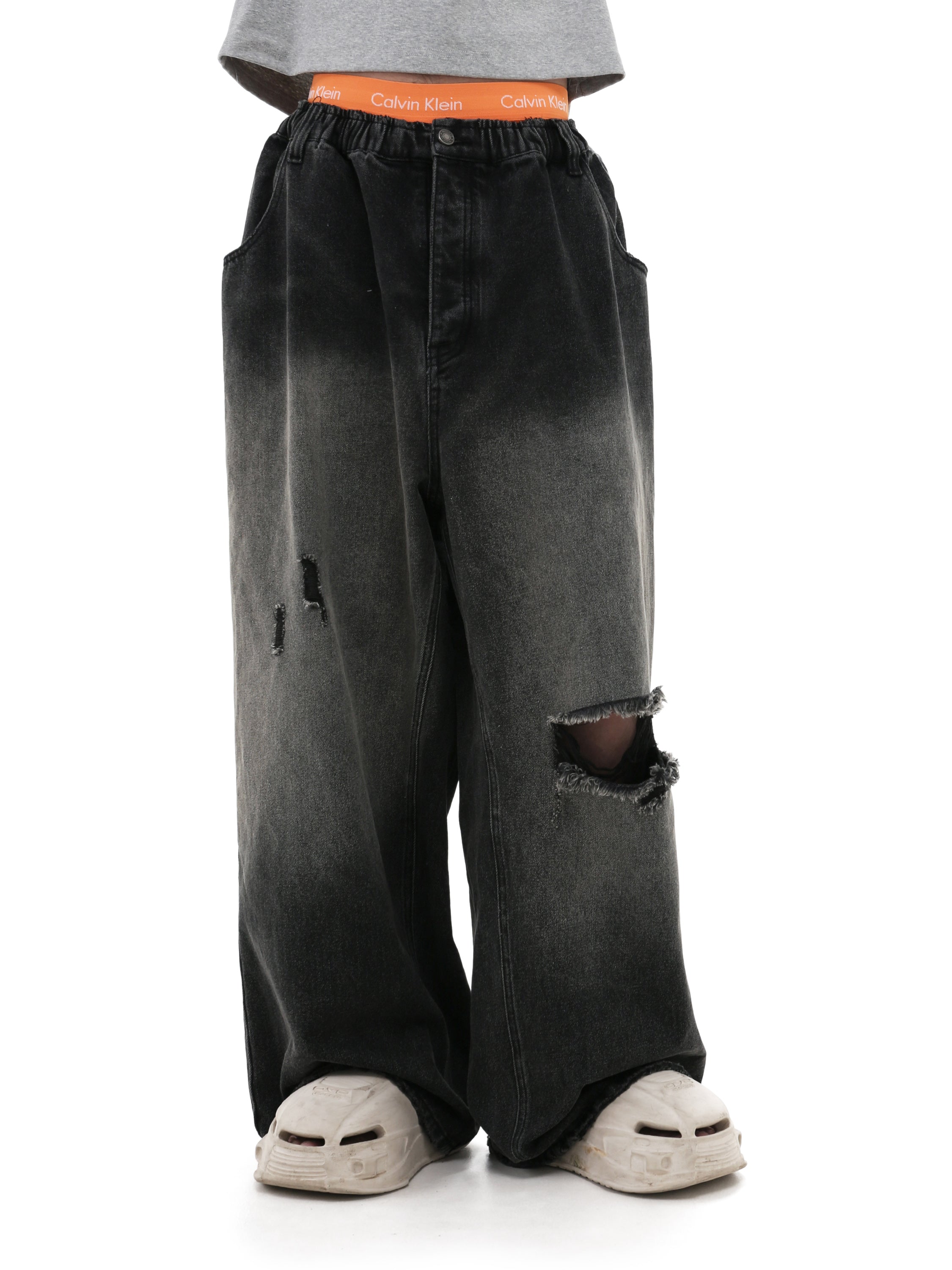 QS704A damage denim