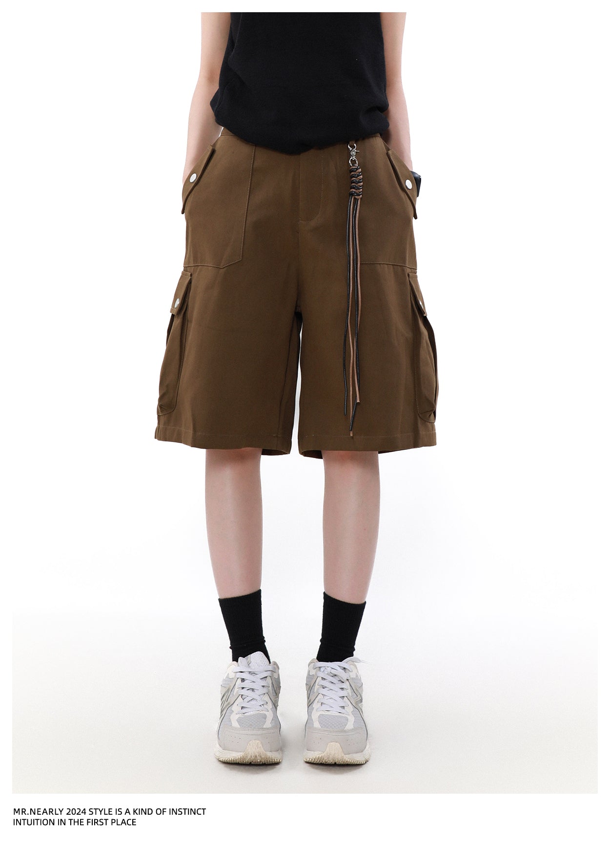 QS685A multi pocket short pants