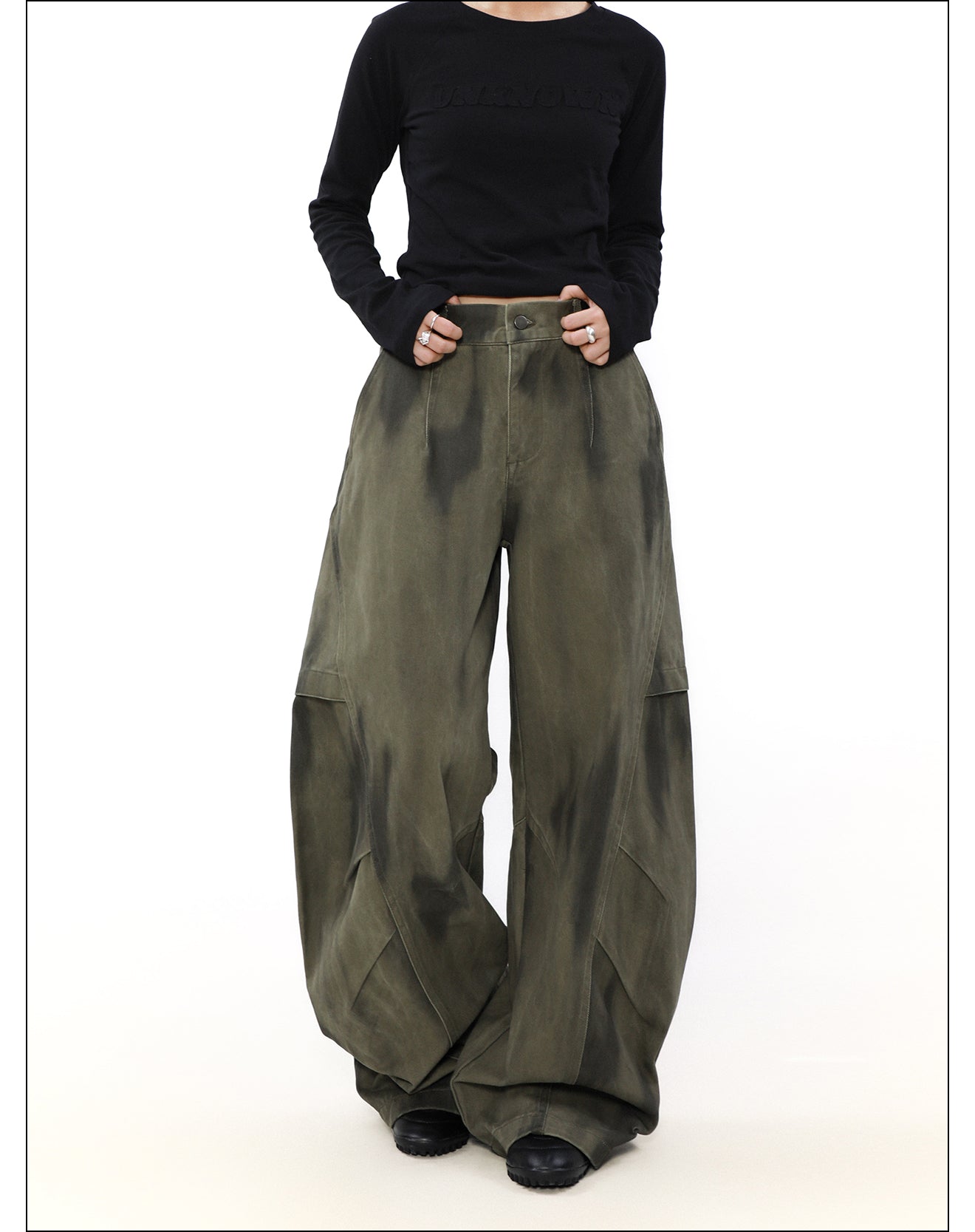 QS947A dirty pants
