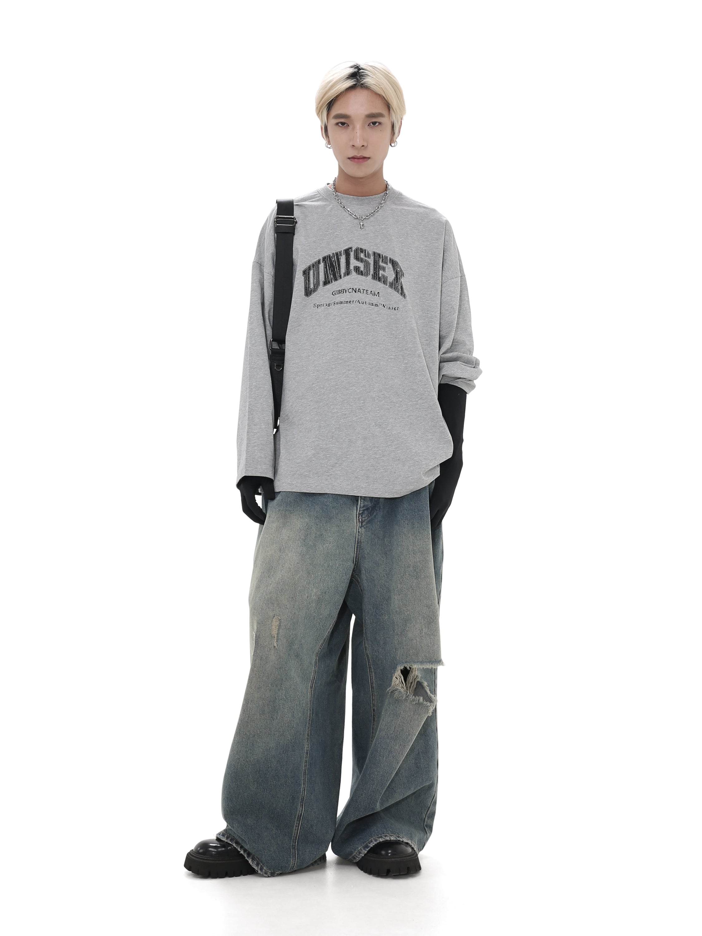 QS704A damage denim