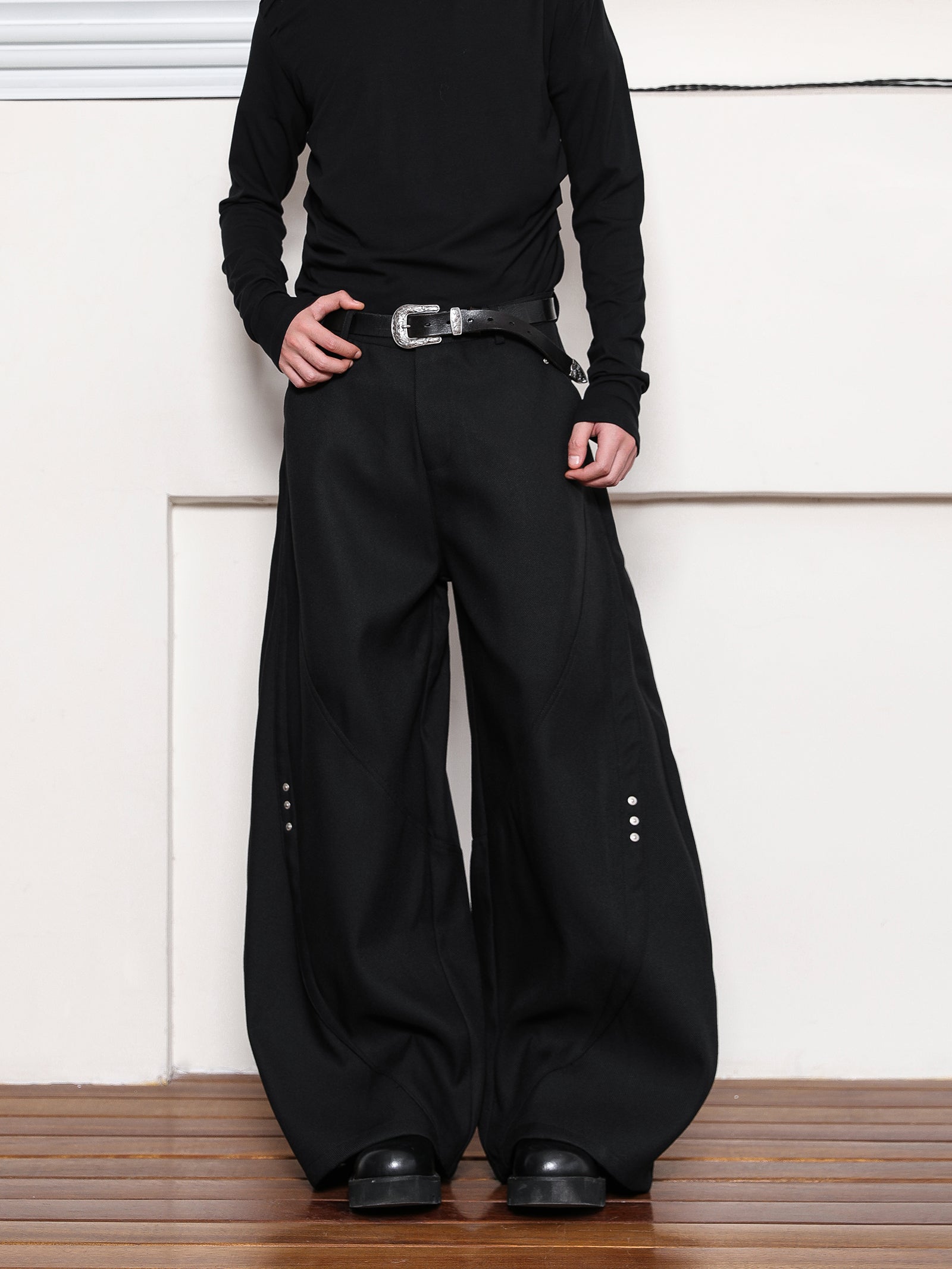 QS111B wide design pants