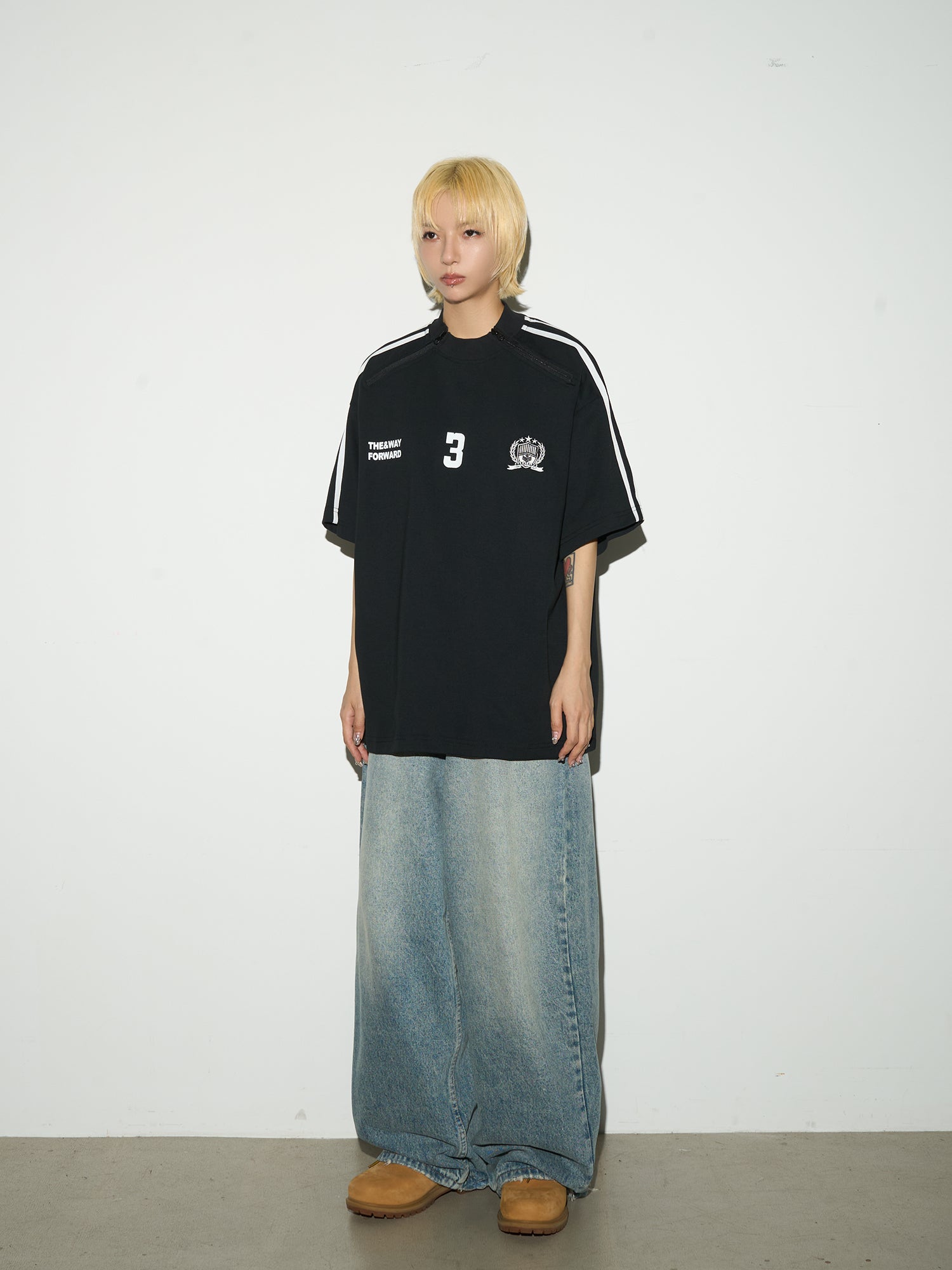 QS449B uniform tee
