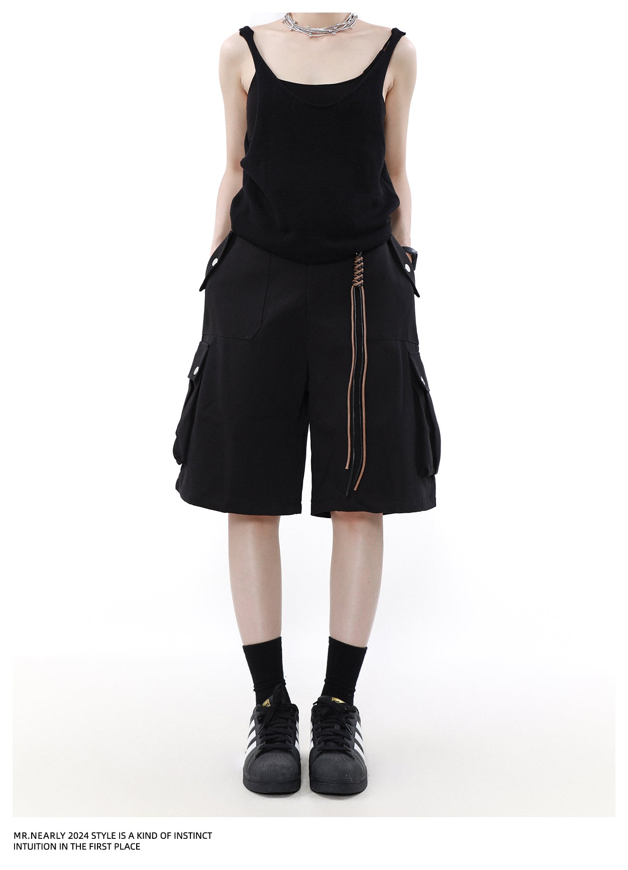 QS685A multi pocket short pants