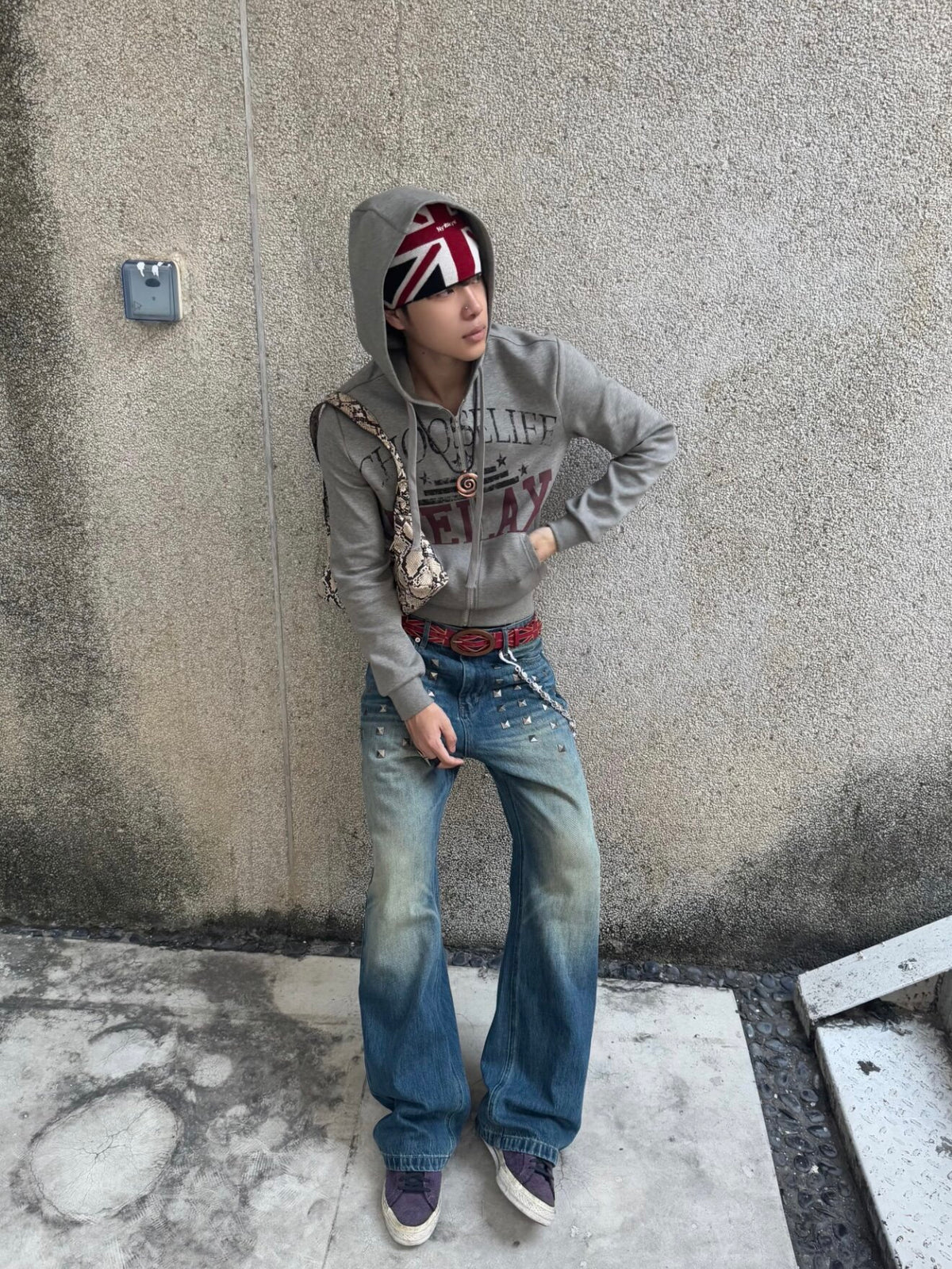 QS953B zip hoodie