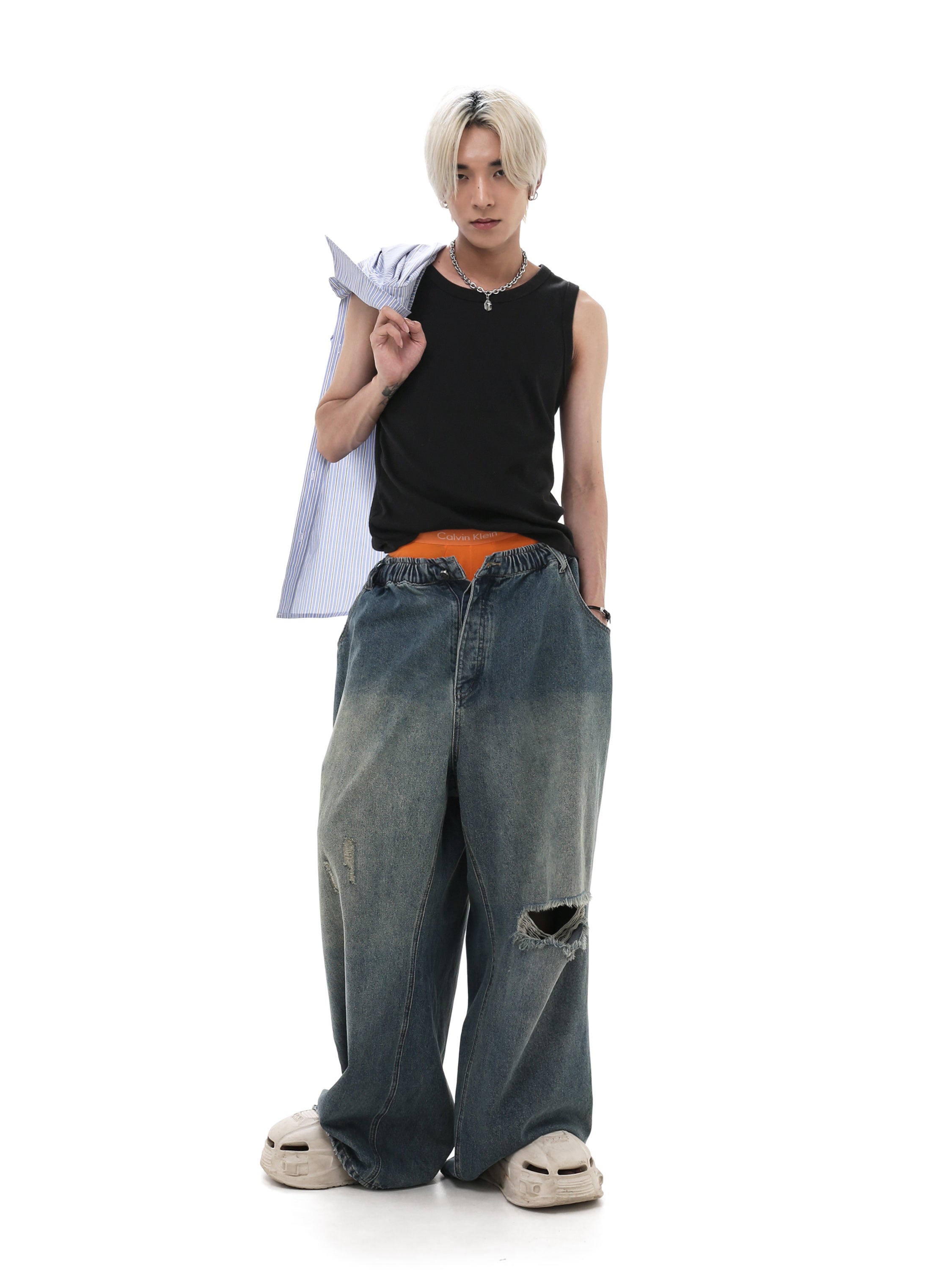 QS704A damage denim