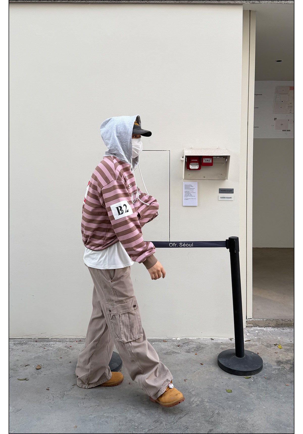 QS729B border hoodie