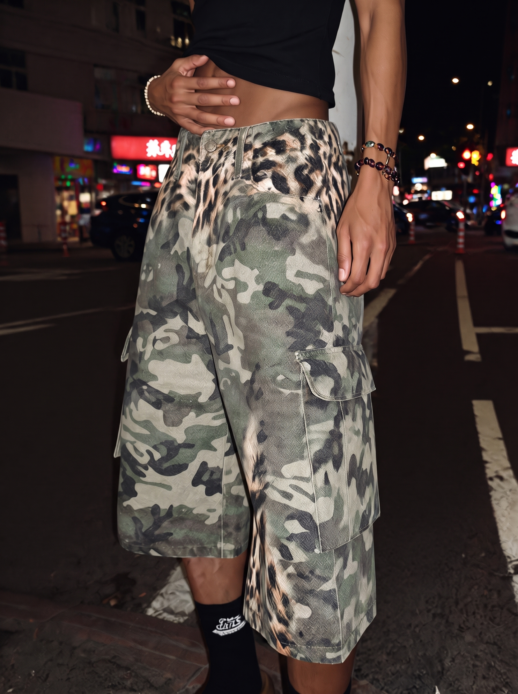 QS868B camo shorts