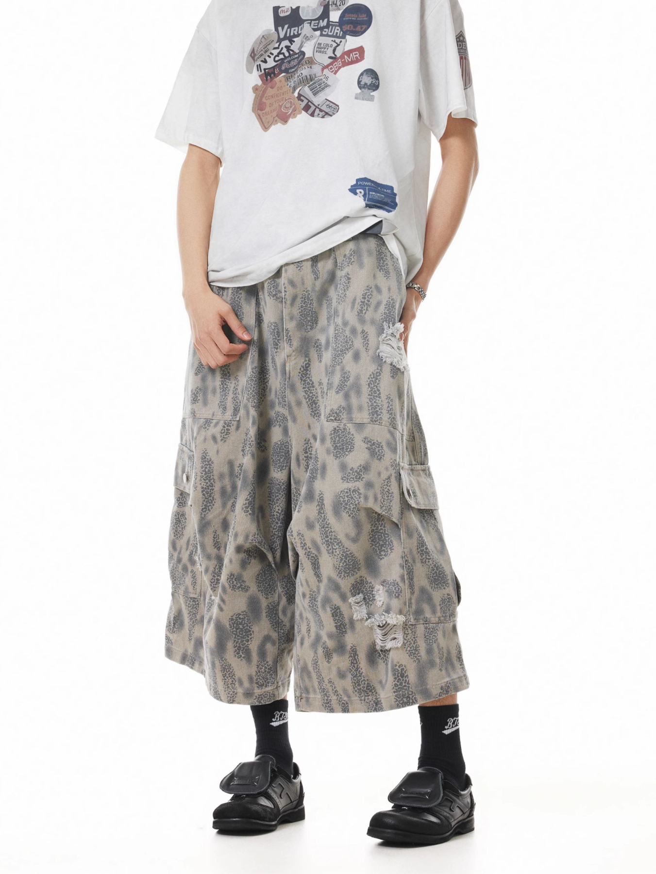 QS451B leopard shorts
