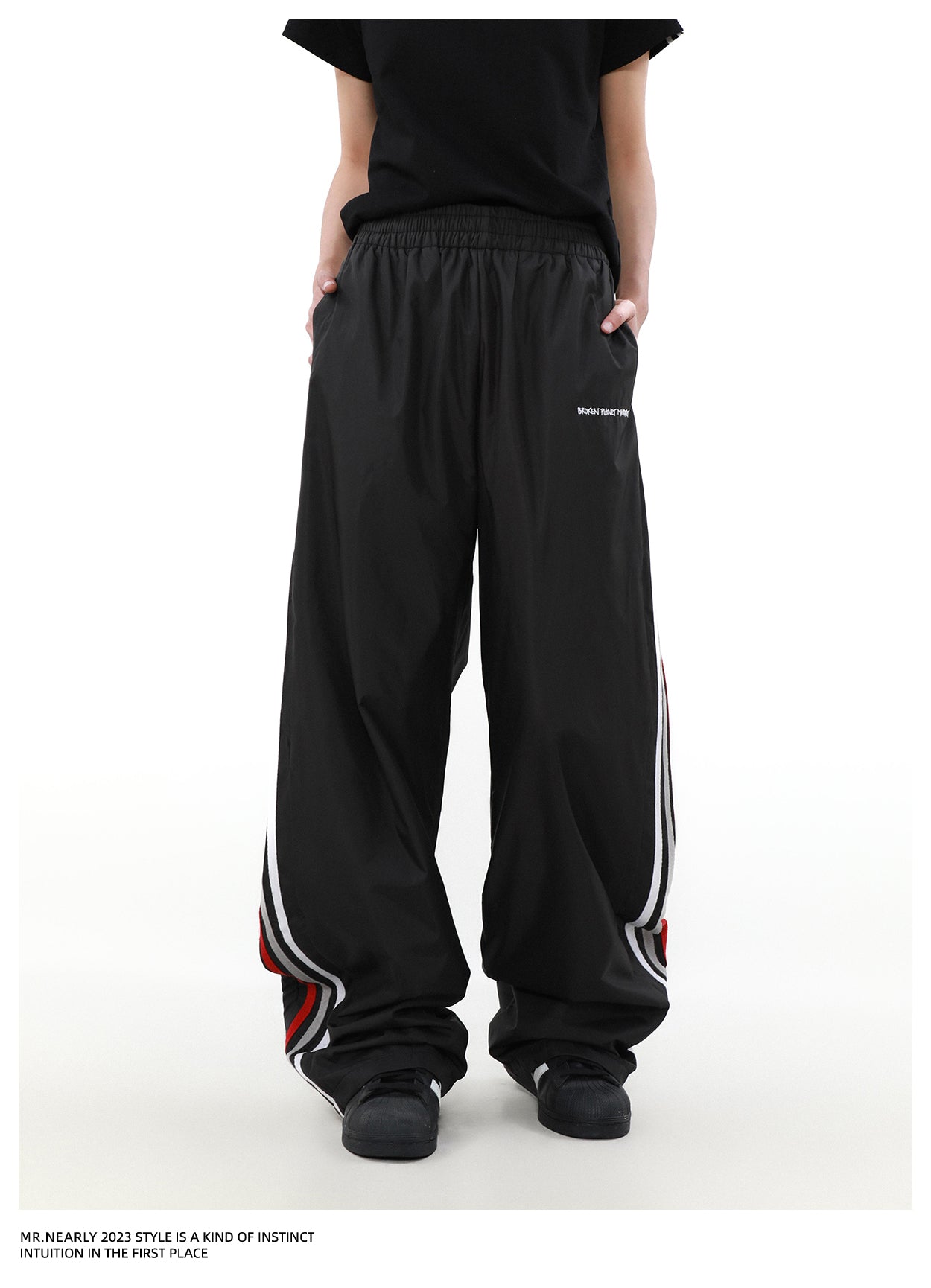 QS444A track pants