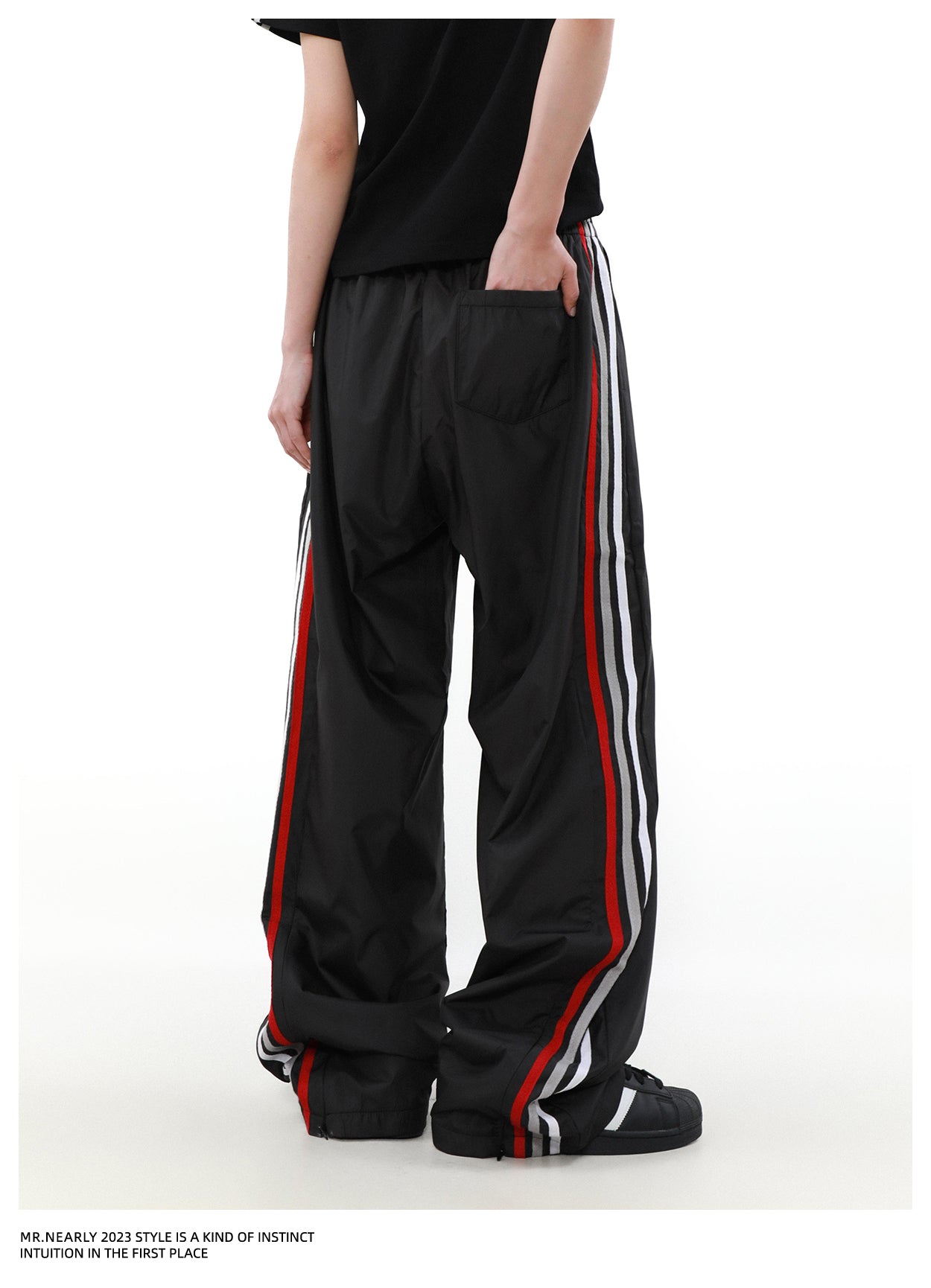 QS444A track pants