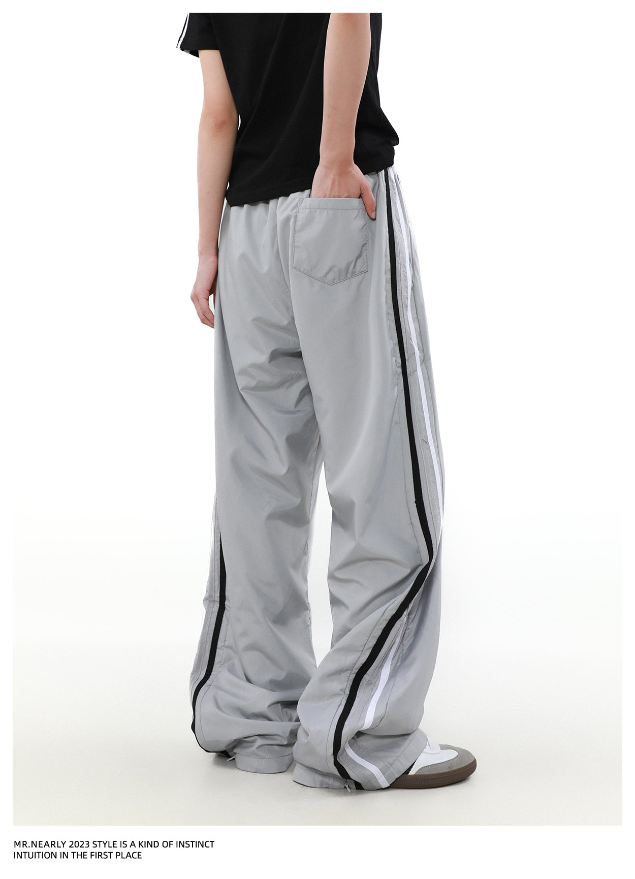 QS444A track pants