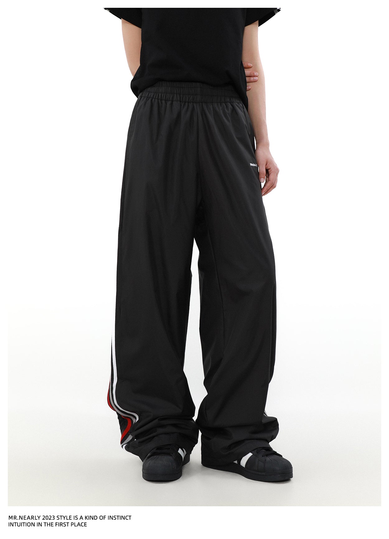 QS444A track pants