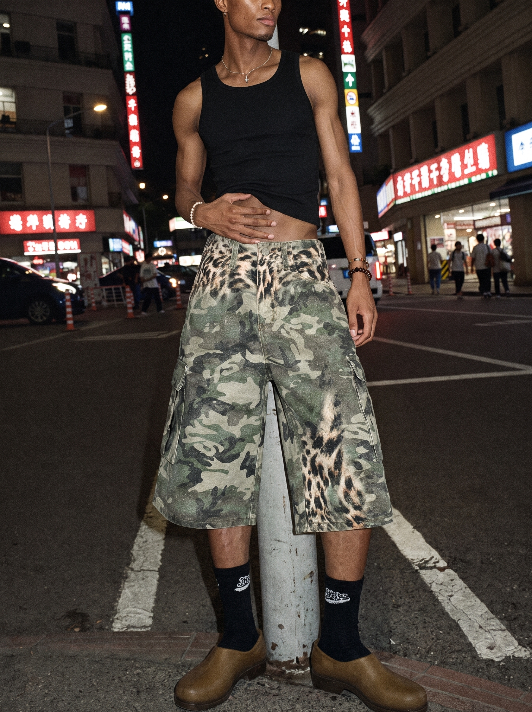 QS868B camo shorts