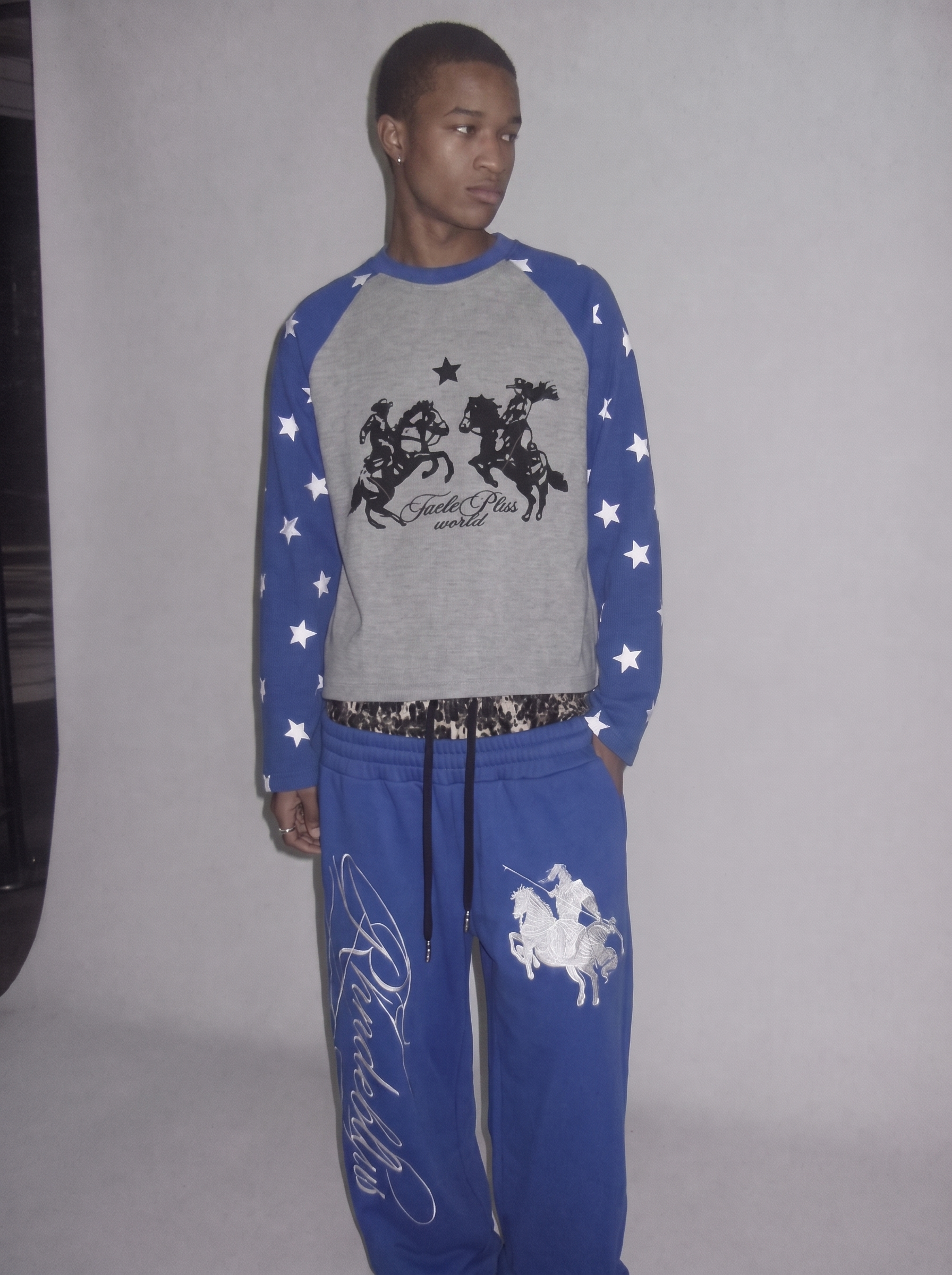 QS886B L/S tee